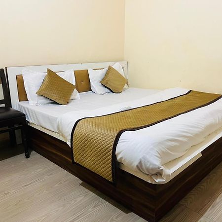 Hotel Shyam Sarover And Restaurant Ringas 외부 사진
