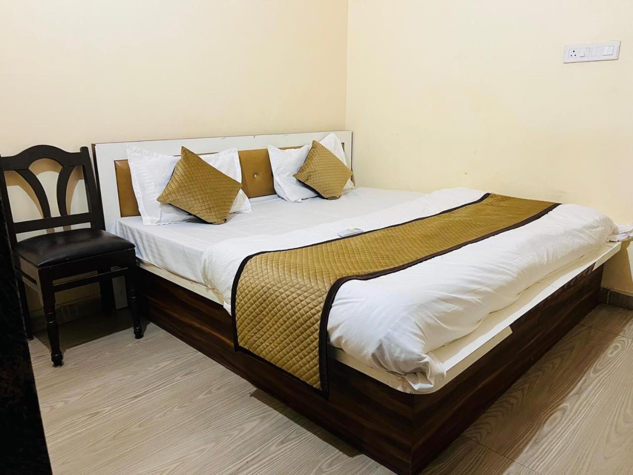 Hotel Shyam Sarover And Restaurant Ringas 외부 사진